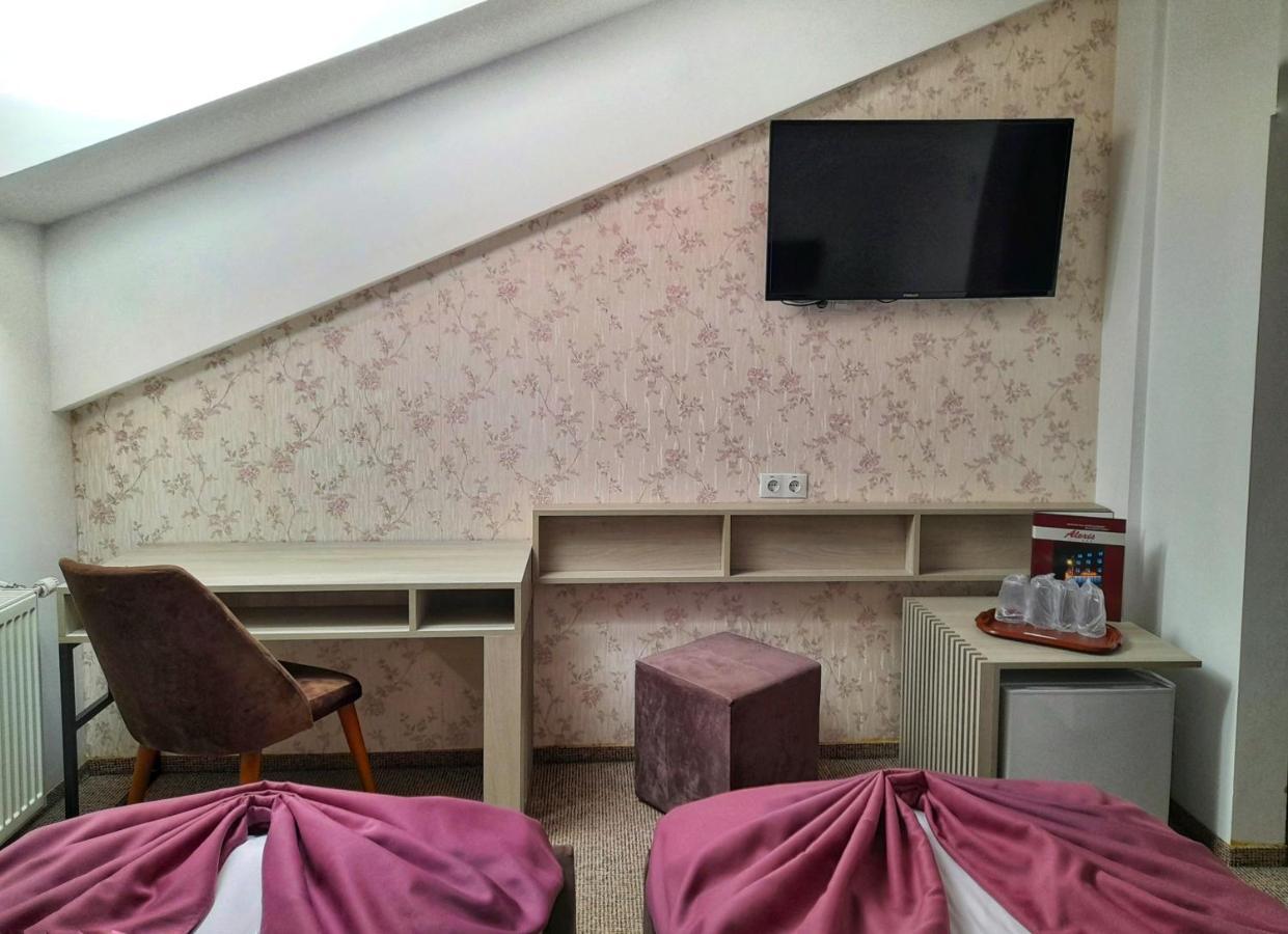 Hotel Alexis Cluj-Napoca Exterior photo